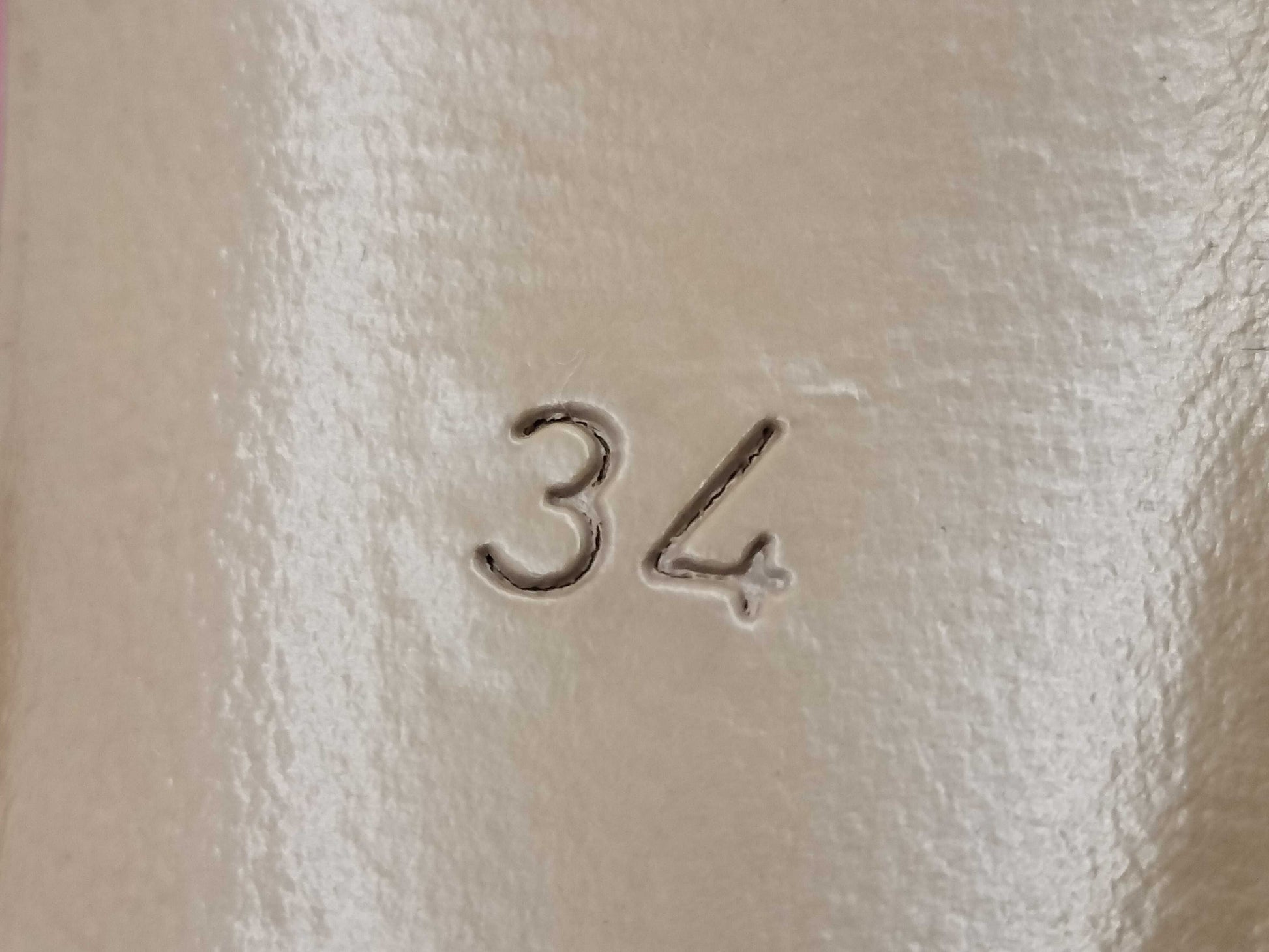 LOUIS VUITTON Enamel NL0191 34 Pumps