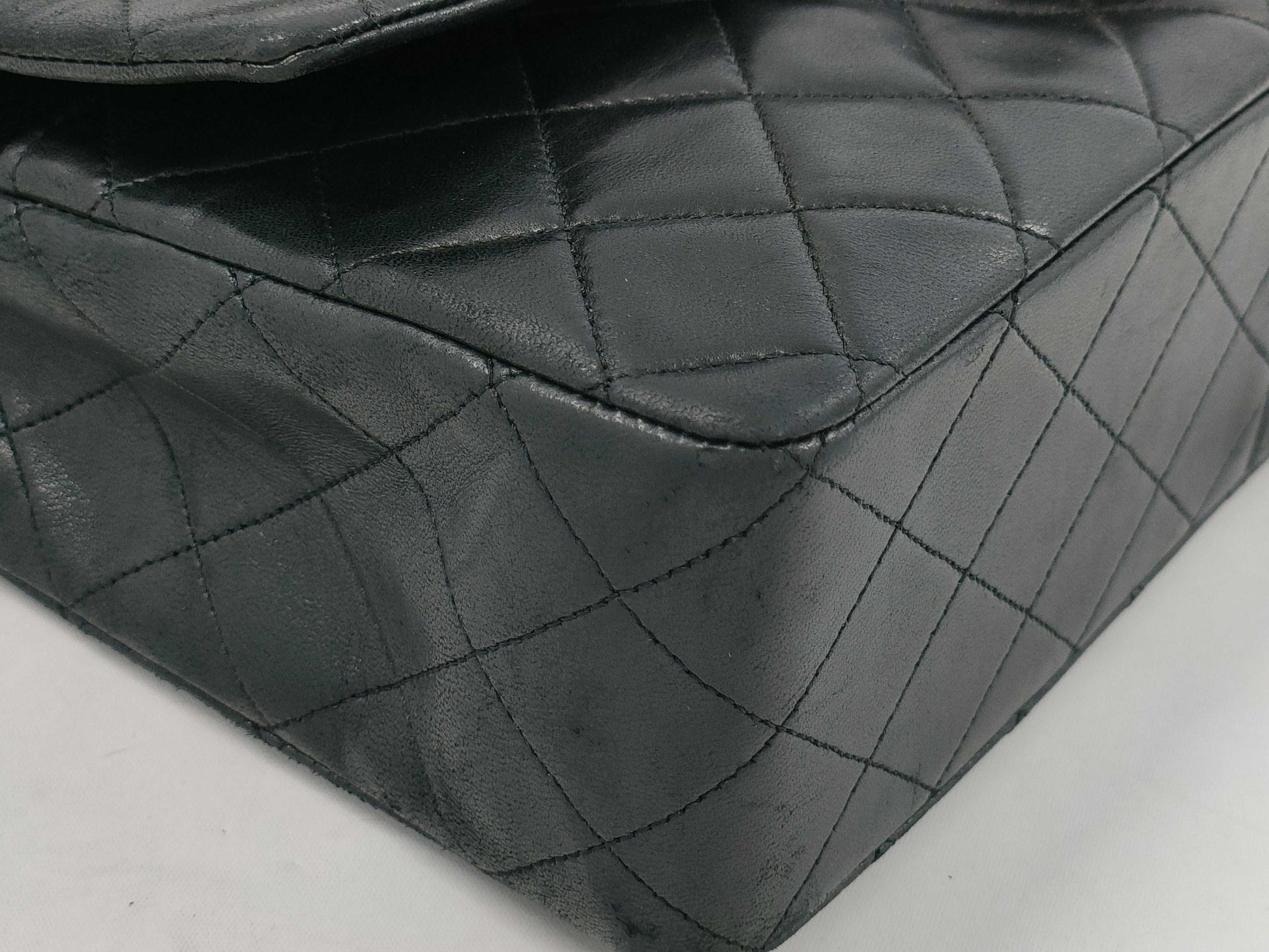 CHANEL Matelasse Chain Shoulder Lambskin Shoulder Bag
