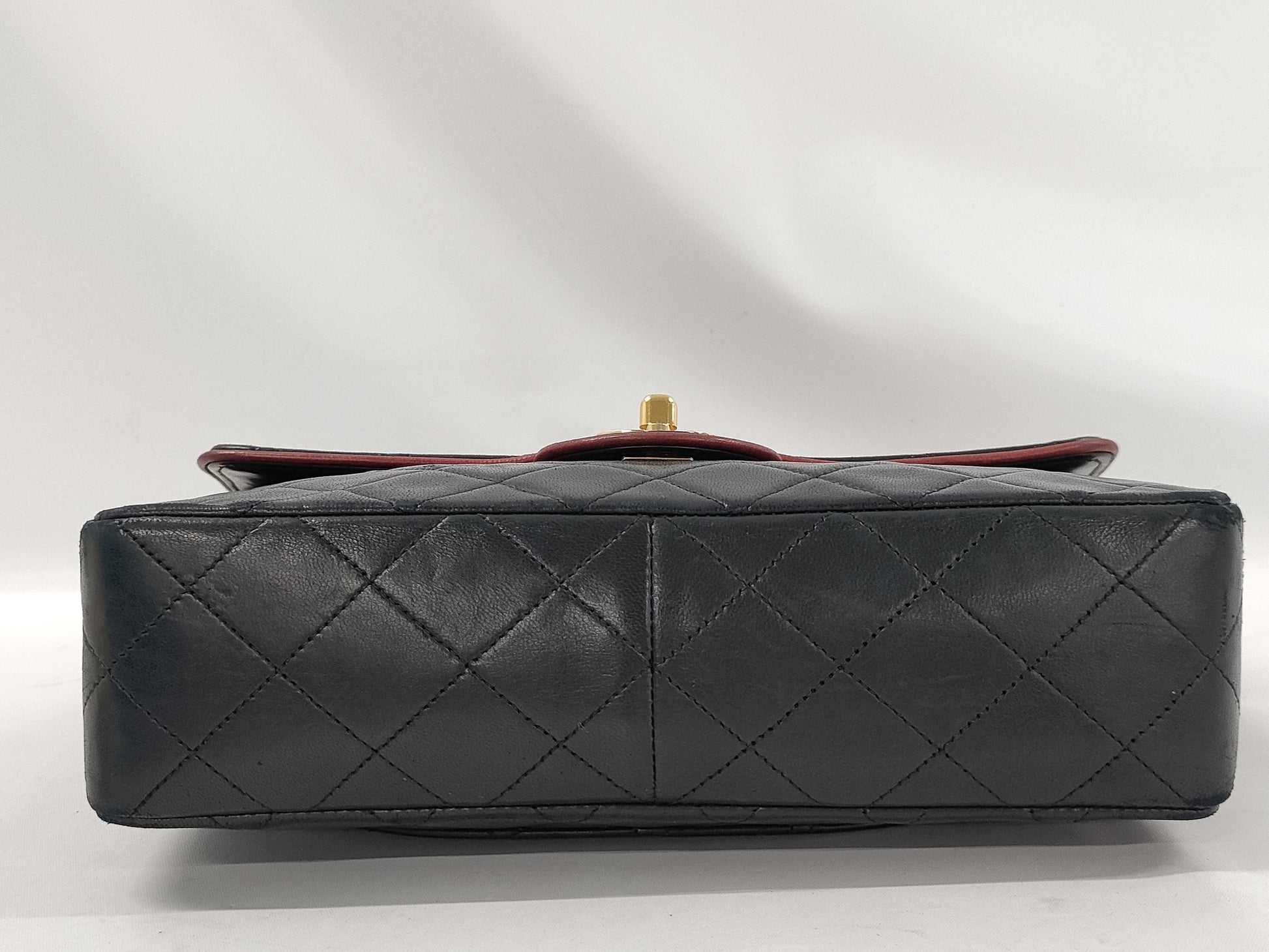 CHANEL Matelasse Chain Shoulder Lambskin 23 Shoulder Bag