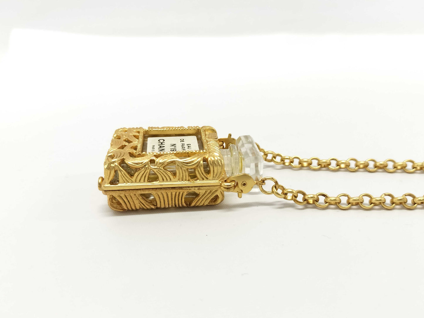 CHANEL perfume necklace necklace