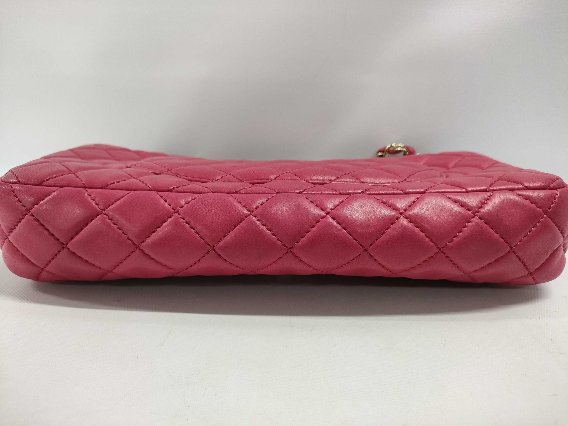 CHANEL Matelasse 25 Chain Shoulder Bag, East West Lambskin, Red, GD Hardware, 13409863, Sticker and Card Included