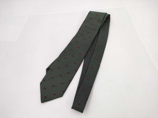 GUCCI Interlocking G Silk Tie and Other Accessories