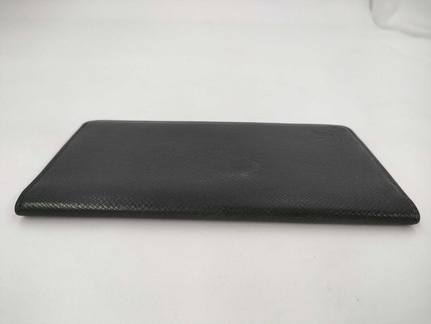 LOUIS VUITTON Taiga Long Wallet