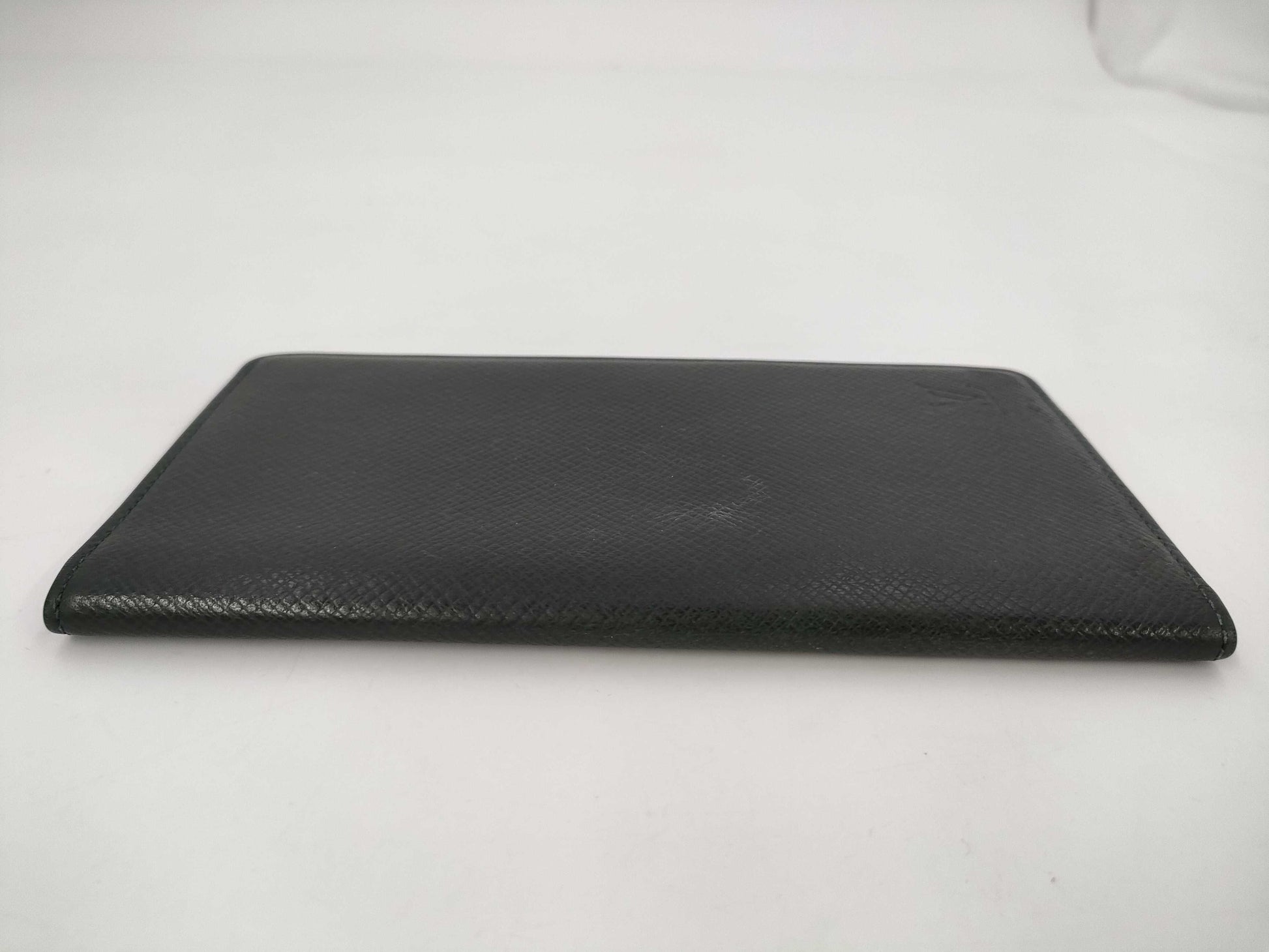 LOUIS VUITTON Taiga Long Wallet