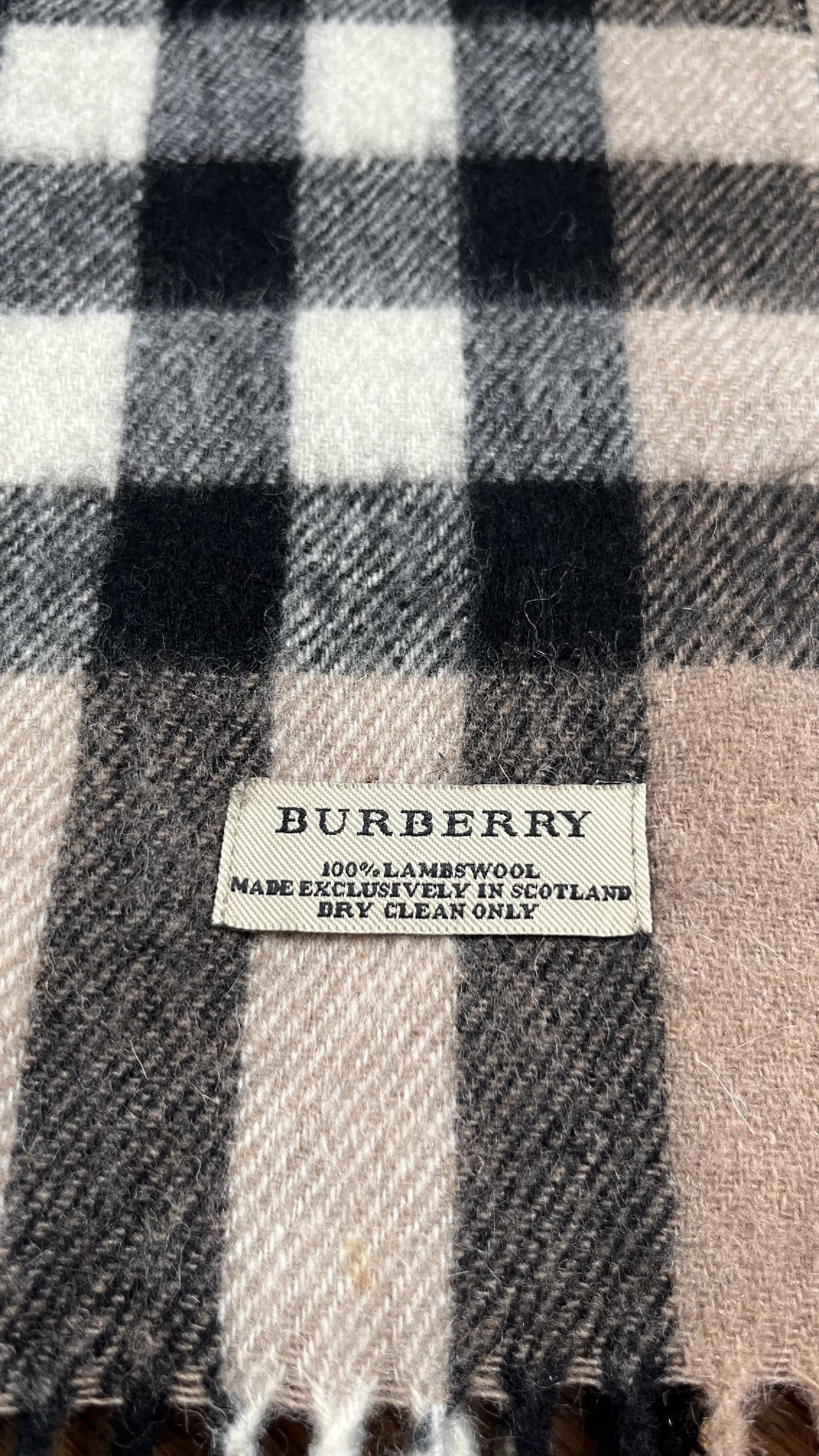 BURBERRY [Rare] BURBERRY Nova Check Scarf Length: 162cm Width: 29.5cm Uneven Nova Check Scarf