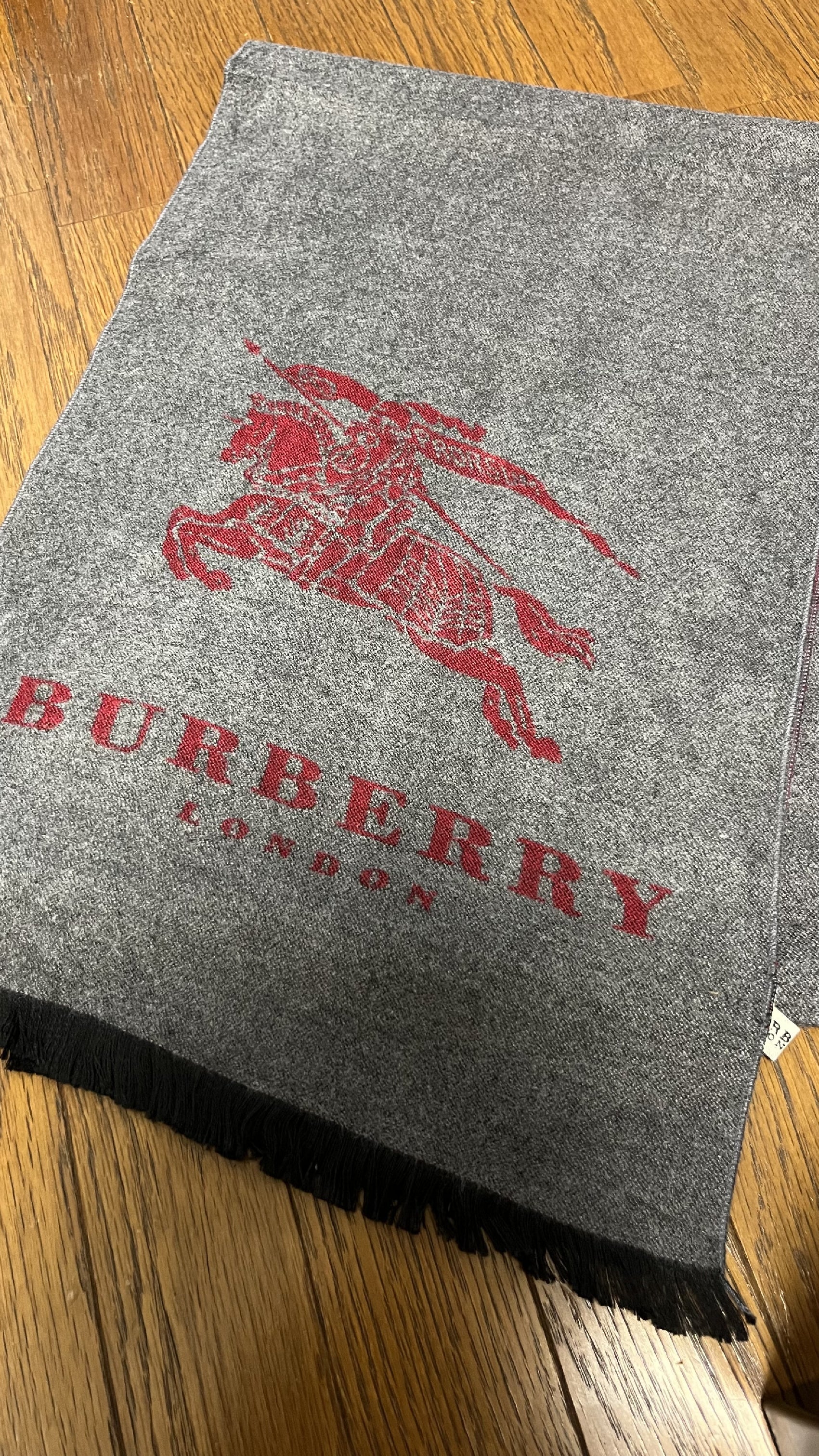 BURBERRY [Rare] BURBERRY Reversible Scarf Length: 176cm Width: 31cm 100% Cashmere Rare Color Reversible Scarf