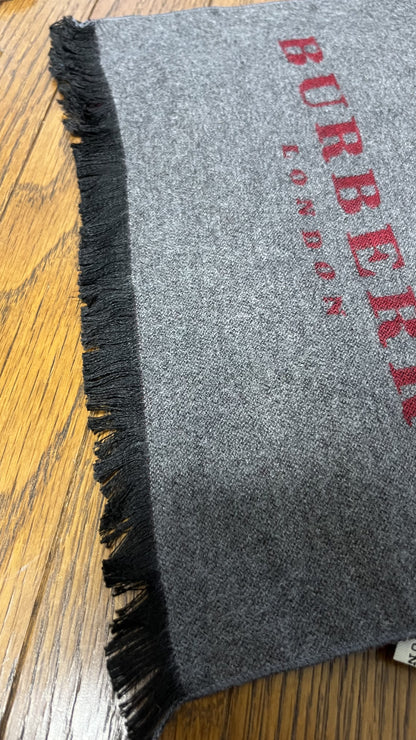 BURBERRY [Rare] BURBERRY Reversible Scarf Length: 176cm Width: 31cm 100% Cashmere Rare Color Reversible Scarf