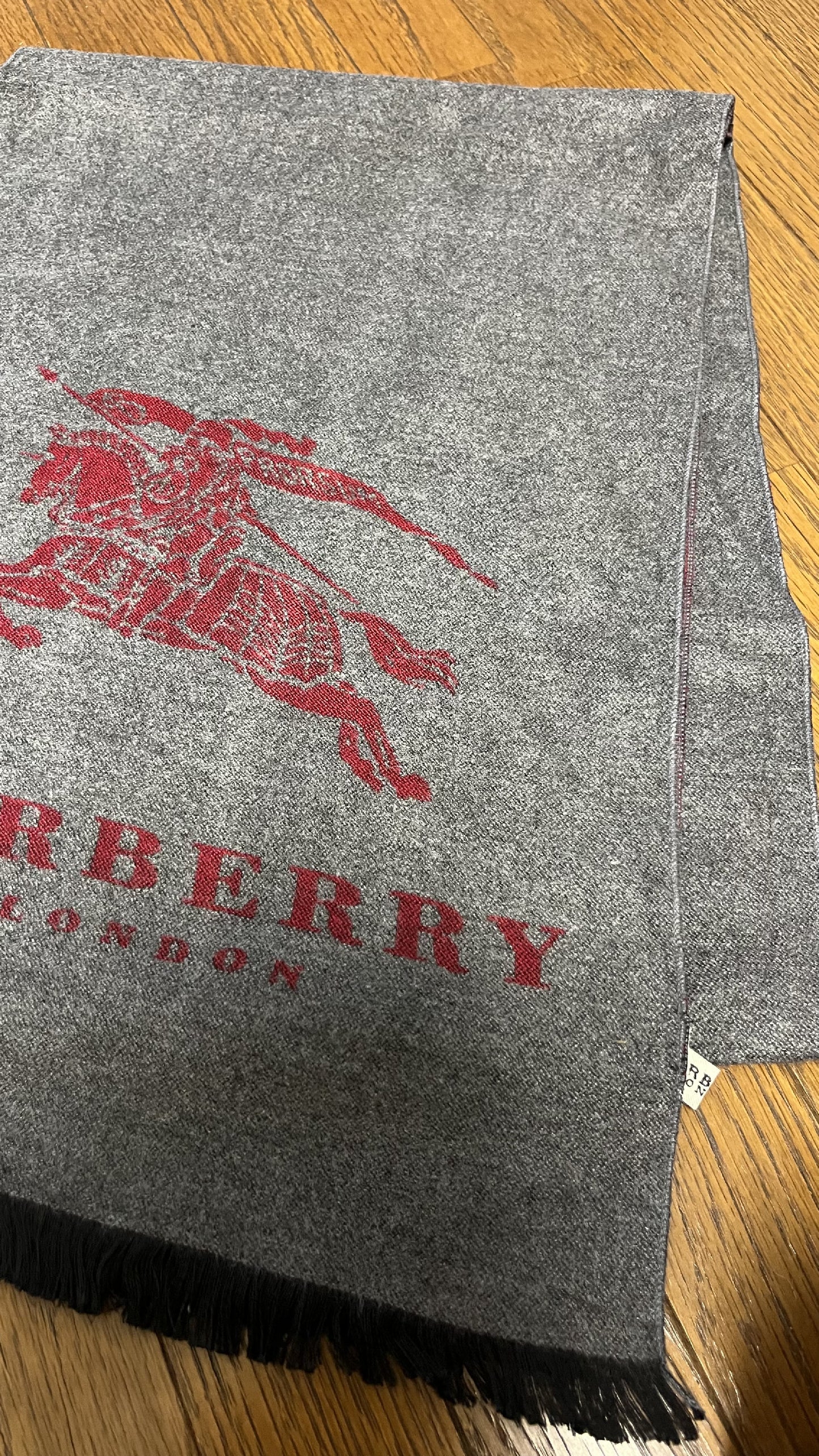 BURBERRY [Rare] BURBERRY Reversible Scarf Length: 176cm Width: 31cm 100% Cashmere Rare Color Reversible Scarf