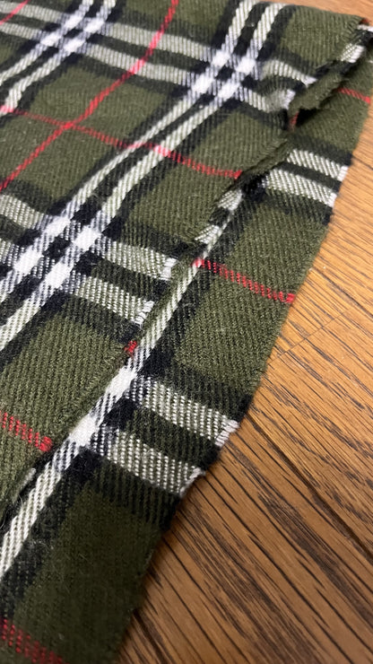 BURBERRY [Rare] BURBERRY Cashmere Scarf Length: 152cm Width: 29cm 100% Cashmere Rare Color Green Scarf