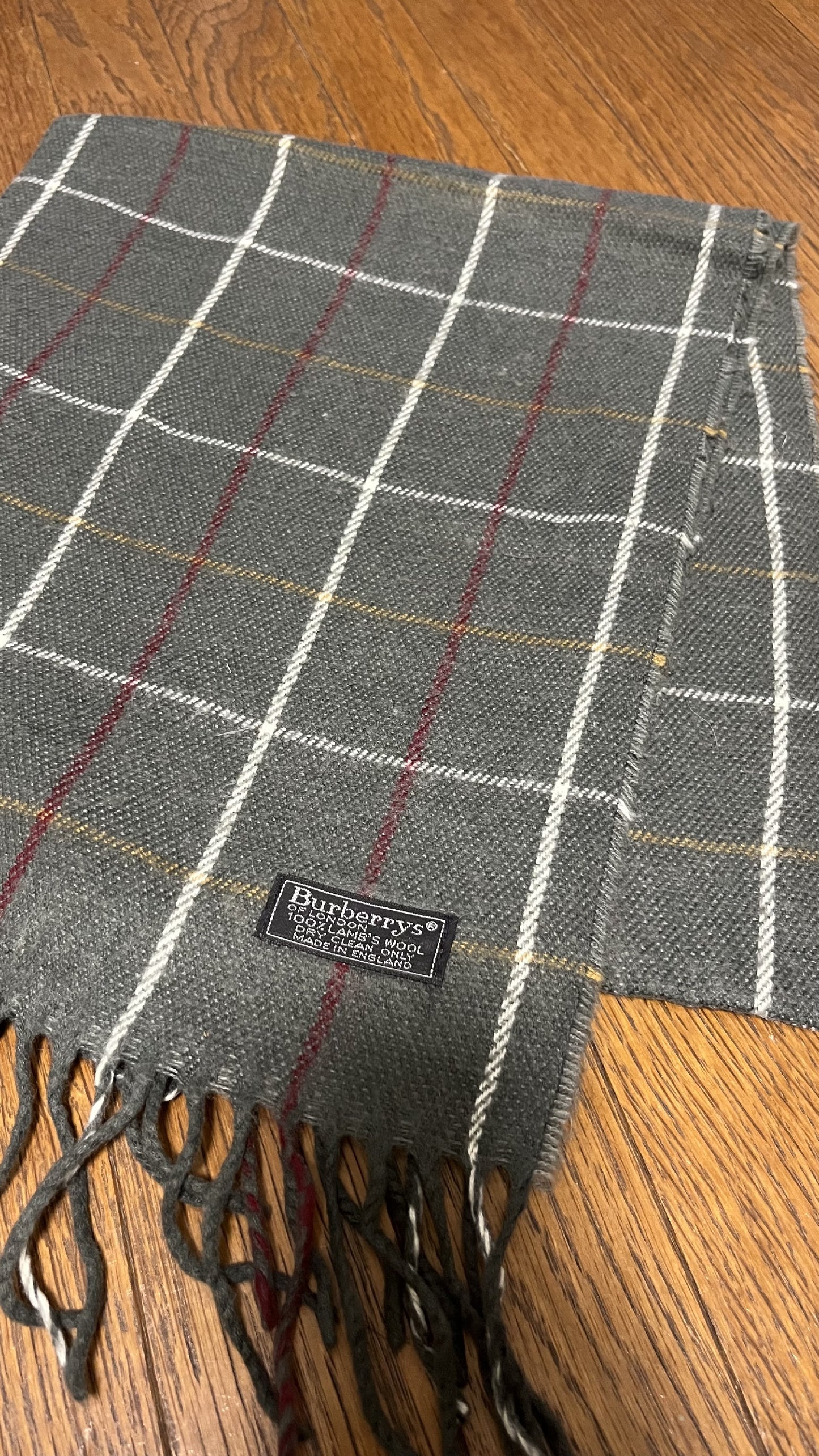 BURBERRY [Rare] BURBERRY Scarf Length: 146cm Width: 30cm 100% Wool Rare Color Gray Scarf