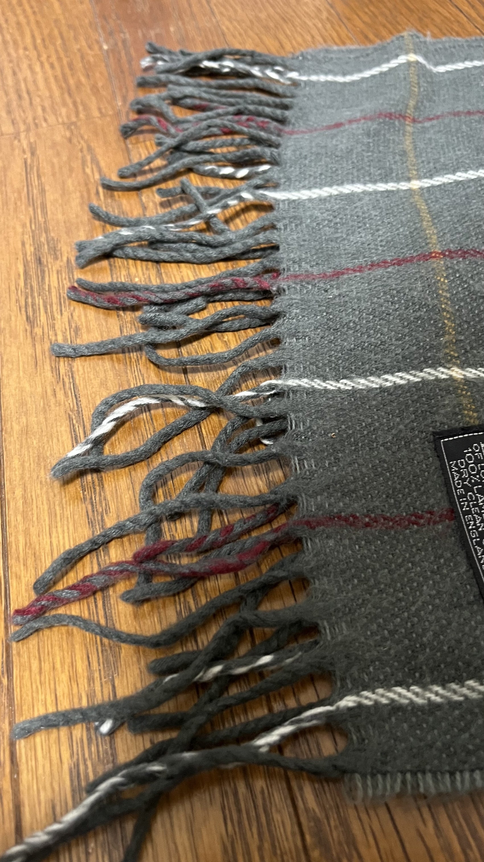 BURBERRY [Rare] BURBERRY Scarf Length: 146cm Width: 30cm 100% Wool Rare Color Gray Scarf