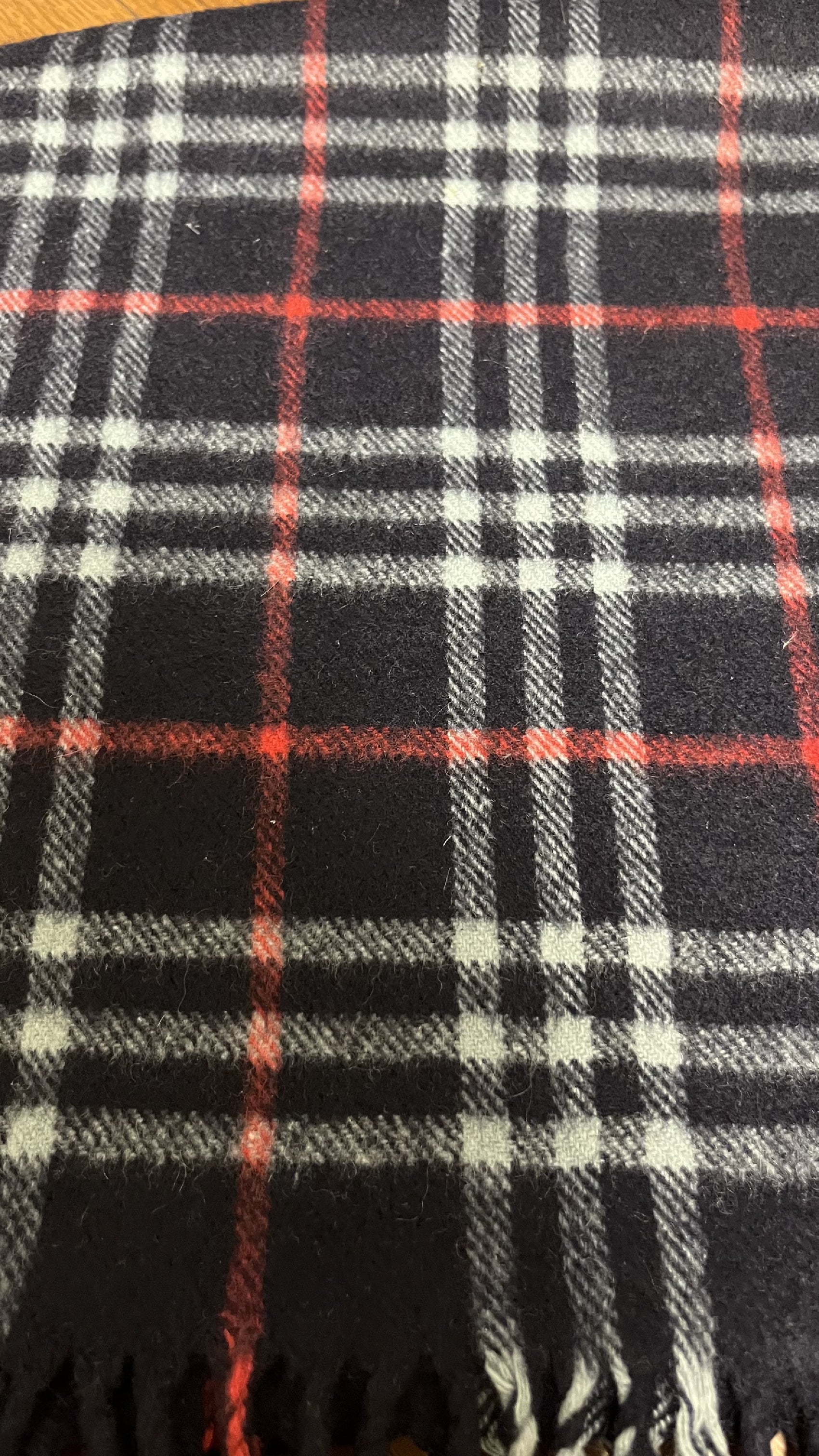 BURBERRY [Rare] BURBERRY Cashmere Scarf Length: 136cm Width: 31cm 100% Cashmere Rare Color Navy Scarf