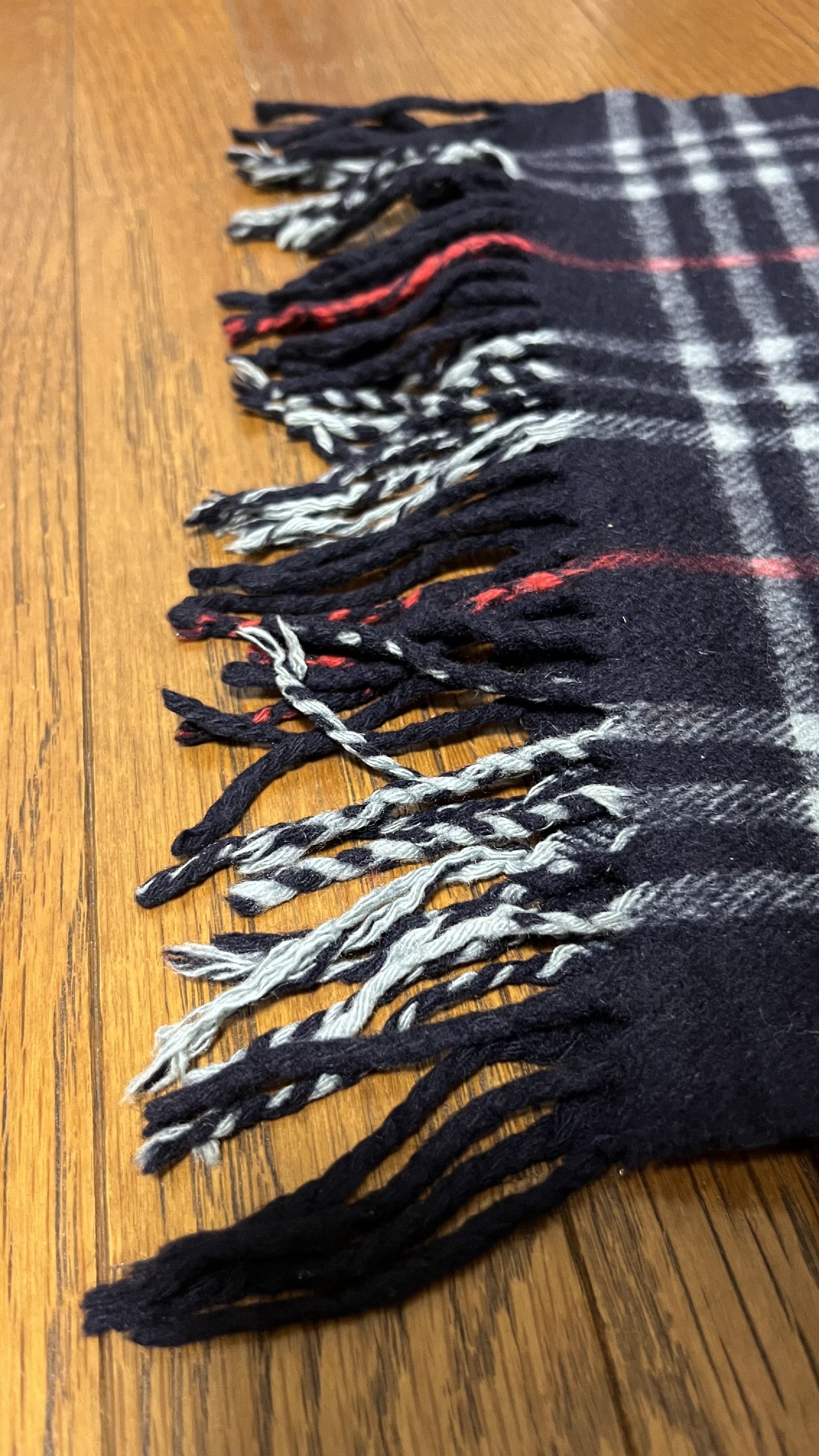 BURBERRY [Rare] BURBERRY Cashmere Scarf Length: 136cm Width: 31cm 100% Cashmere Rare Color Navy Scarf