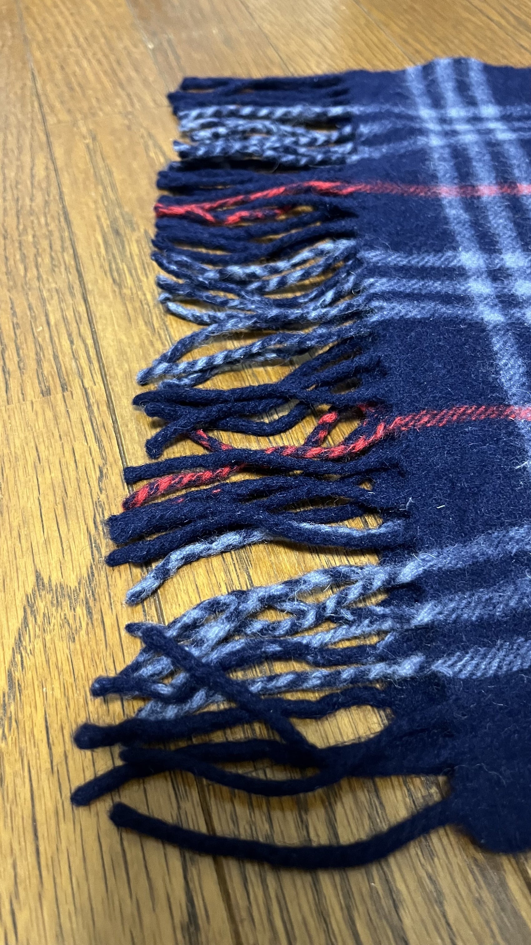 BURBERRY [Rare] Cashmere Scarf Length: 166cm Width: 34cm 100% Cashmere Rare Color Navy Scarf