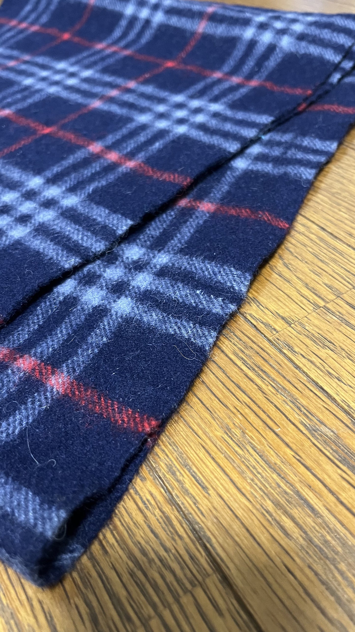 BURBERRY [Rare] Cashmere Scarf Length: 166cm Width: 34cm 100% Cashmere Rare Color Navy Scarf