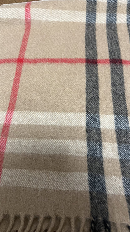 BURBERRY Cashmere Nova Check Scarf Length: 166cm Width: 31cm 100% Cashmere Rare Nova Check 100% Cashmere Scarf