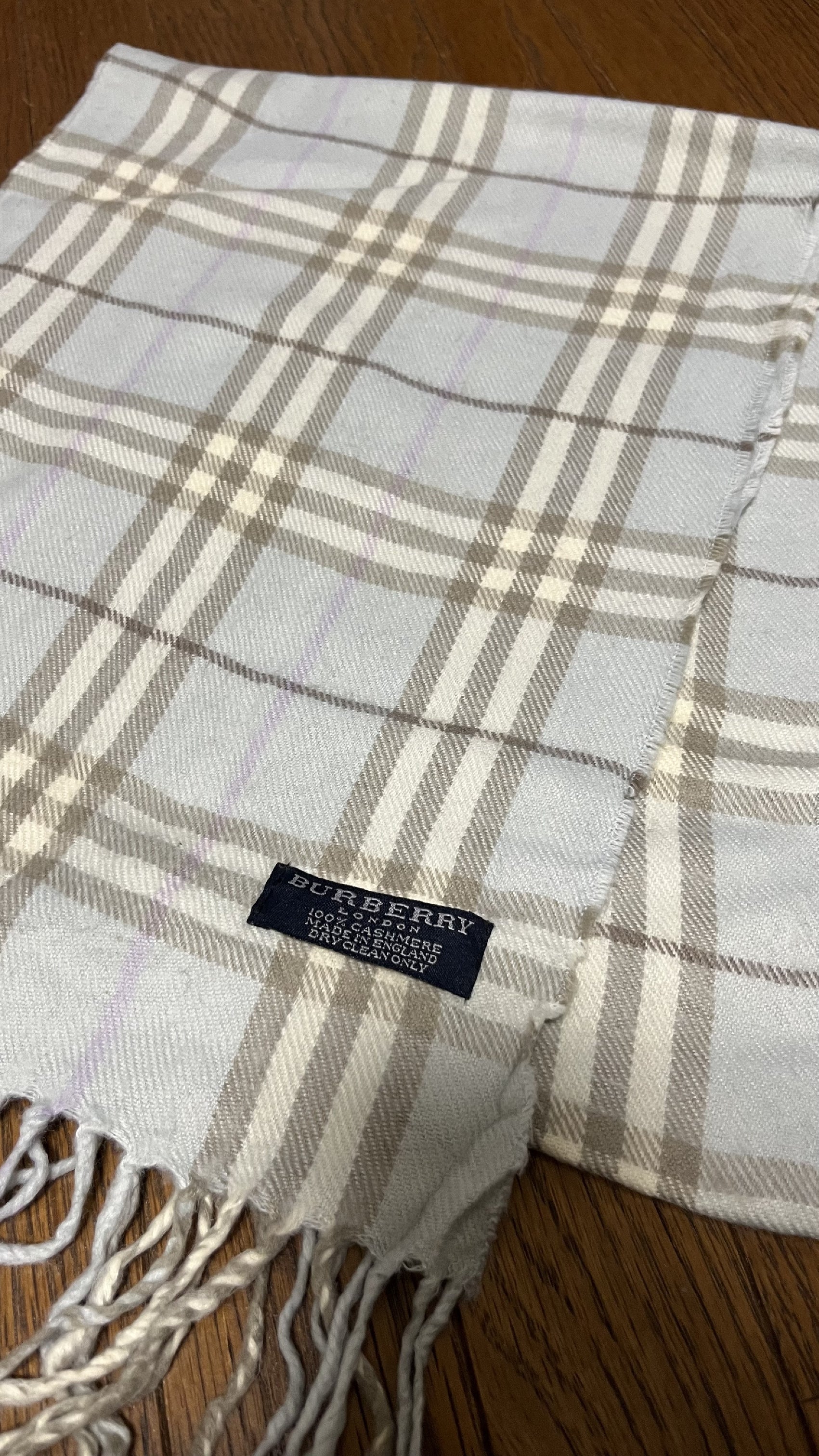 BURBERRY [Rare] BURBERRY Cashmere Scarf Length: 168cm Width: 29.5cm Rare Color Ice Blue Scarf