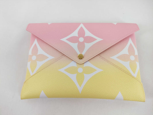 LOUIS VUITTON Monogram Pochette Kirigami Pouch Clutch Bag Brand New, Unused Clutch Bag
