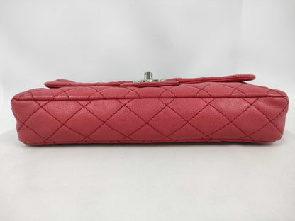 CHANEL Caviar Skin 25 Red Shoulder Bag