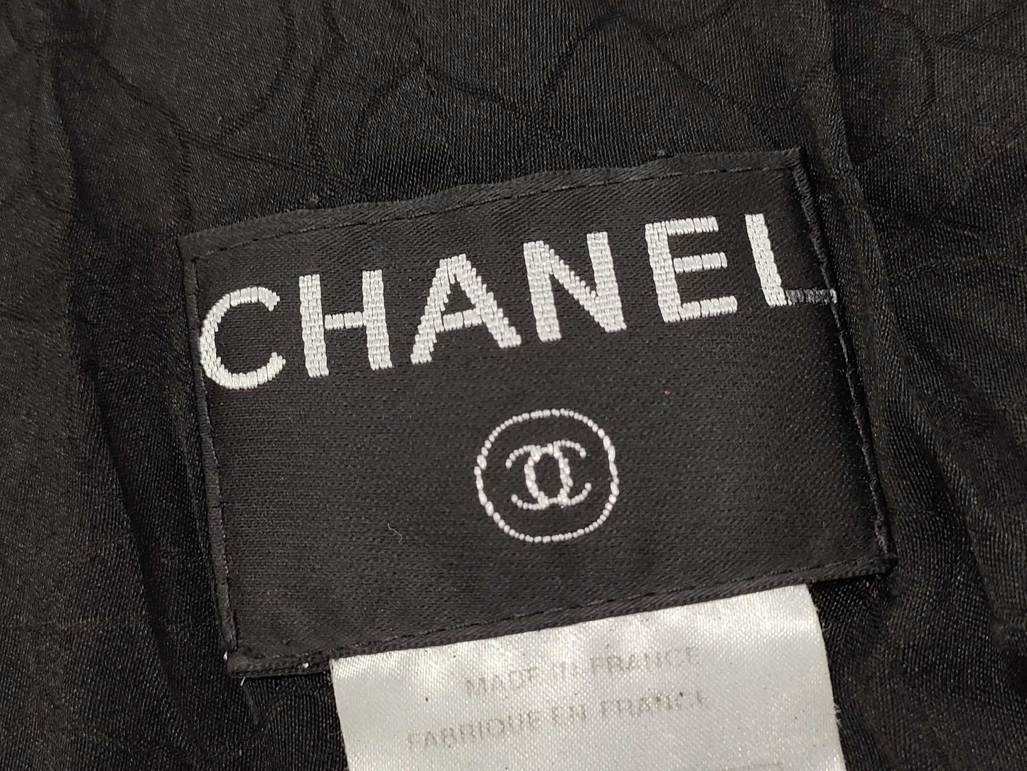 CHANEL P25992V16338 Glitter Tweed Jacket Set Size 38 Other Apparel