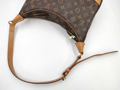 LOUIS VUITTON Vuitton Monogram Boulogne Shoulder Bag