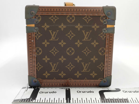 LOUIS VUITTON Vuitton Monogram Makebox Bag