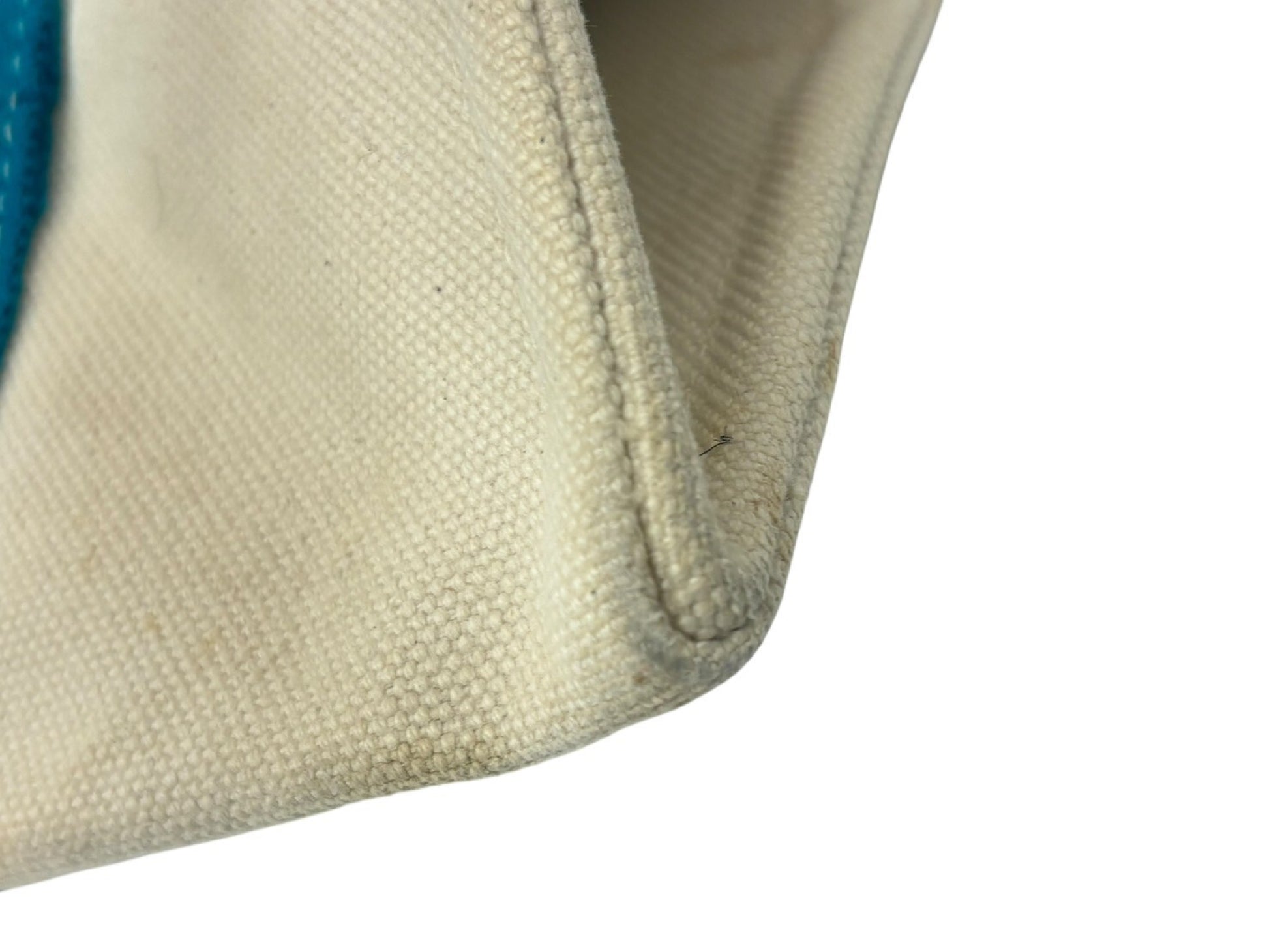 HERMES Bora Bora PM Handbag