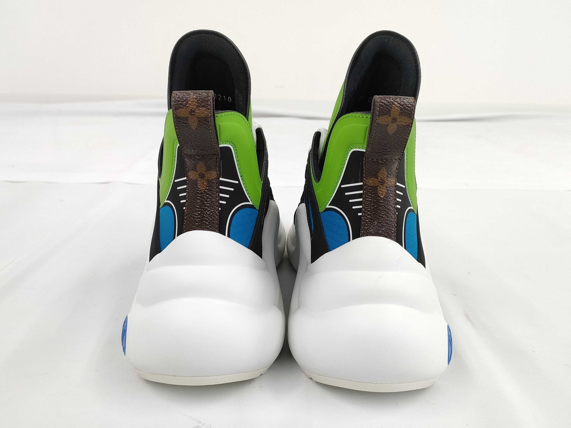 LOUIS VUITTON Arclight Blue Size 40 Sneakers