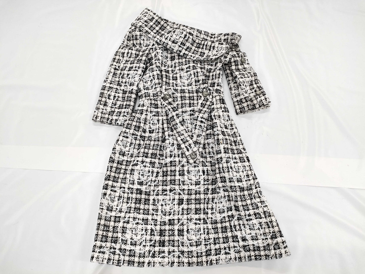 CHANEL CHANEL Dress P49151V35968 Size 34 Mixed Tweed Dress with Crystal Buttons