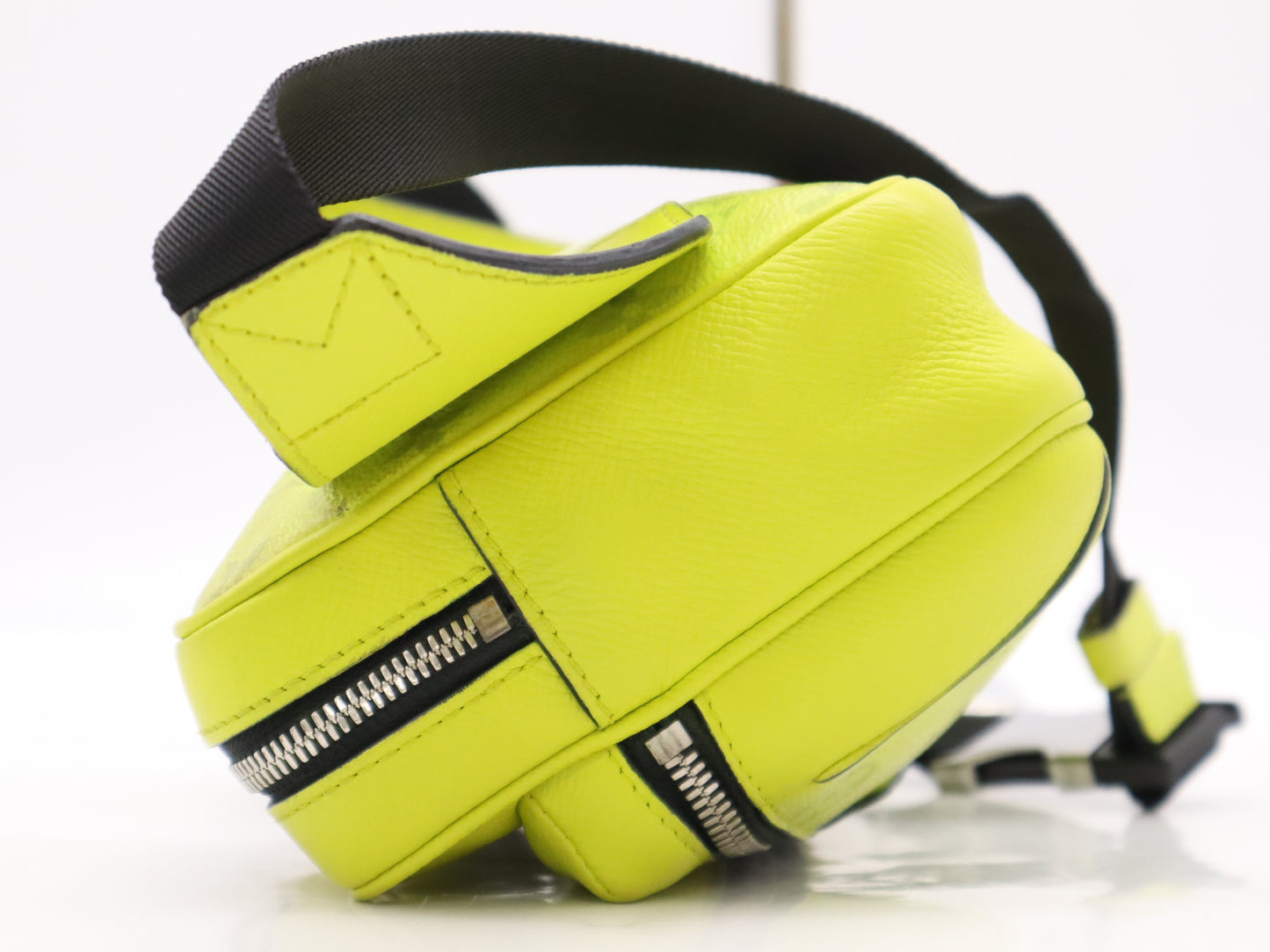 LOUIS VUITTON M30251 Taiga Rama Bum Bag Outdoor Jaune Waist Bag