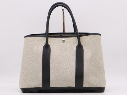 HERMES Garden Party PM Toile H Tote Bag, □J Stamp, 2006 Tote Bag