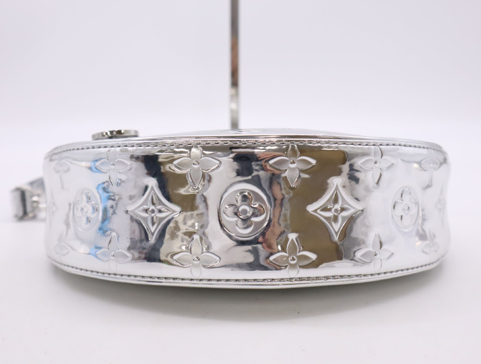 LOUIS VUITTON M11833 Enamel Monogram Myroir Loop Silver RFID Reactive Verified Handbag with Shoulder Strap and Chain