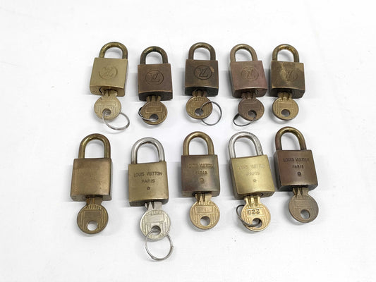 LOUIS VUITTON Cadena Key Set of 10 Other Accessories