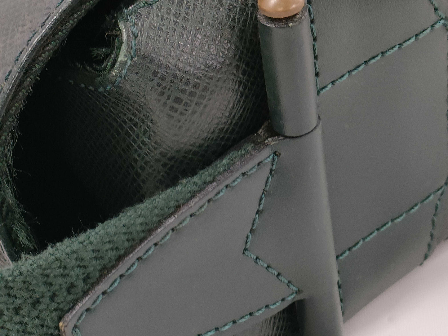 LOUIS VUITTON Taiga Del Su Messenger Bag M30164 Shoulder Bag