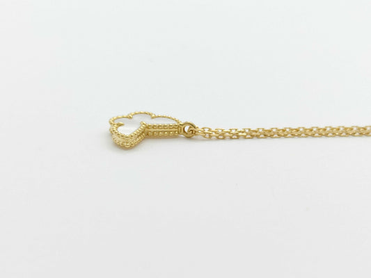 Van Cleef & Arpels Sweet Alhambra Papillon Mother-of-Pearl Necklace in Yellow Gold and Au750, 3.0g