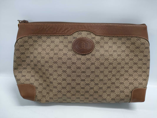 GUCCI Micro GG Pouch