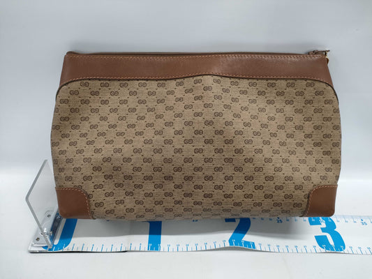GUCCI Micro GG Pouch