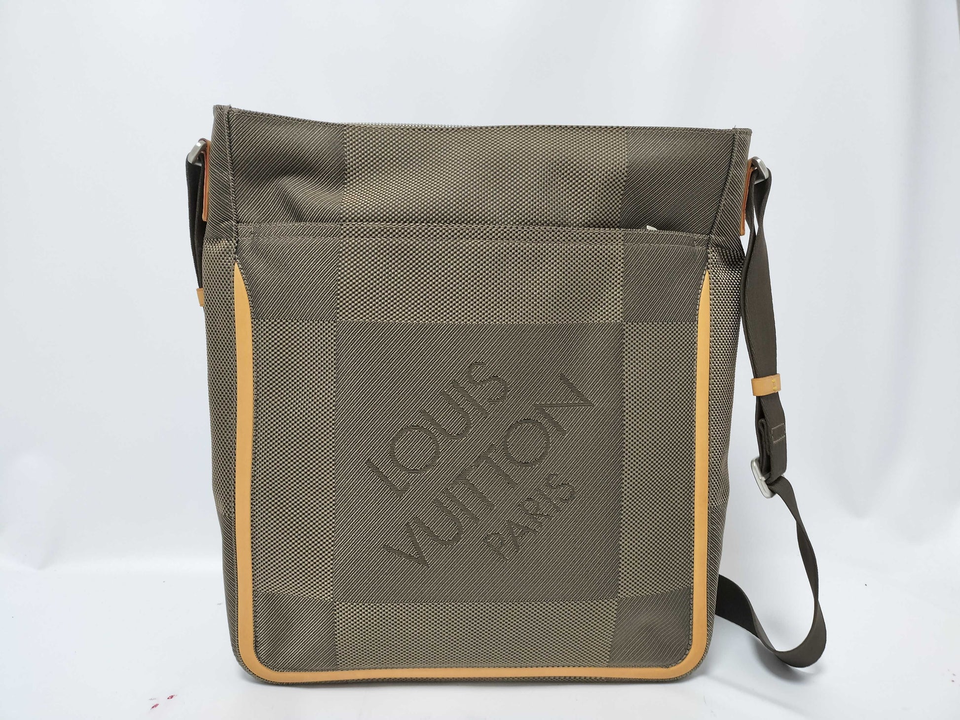 LOUIS VUITTON Damier Geant Companion Shoulder Bag