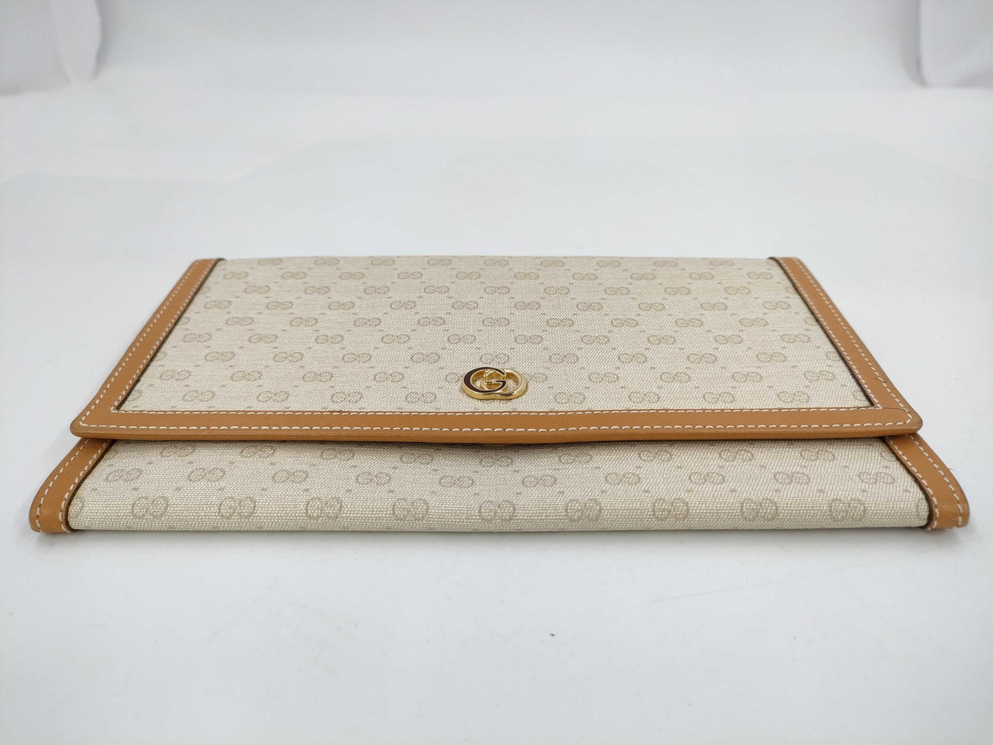 GUCCI Gucci MicroGG Wallet White Wallet