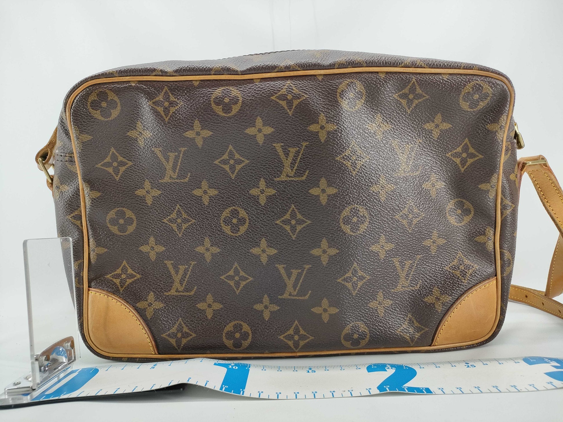 LOUIS VUITTON Monogram Trocadero Shoulder Bag