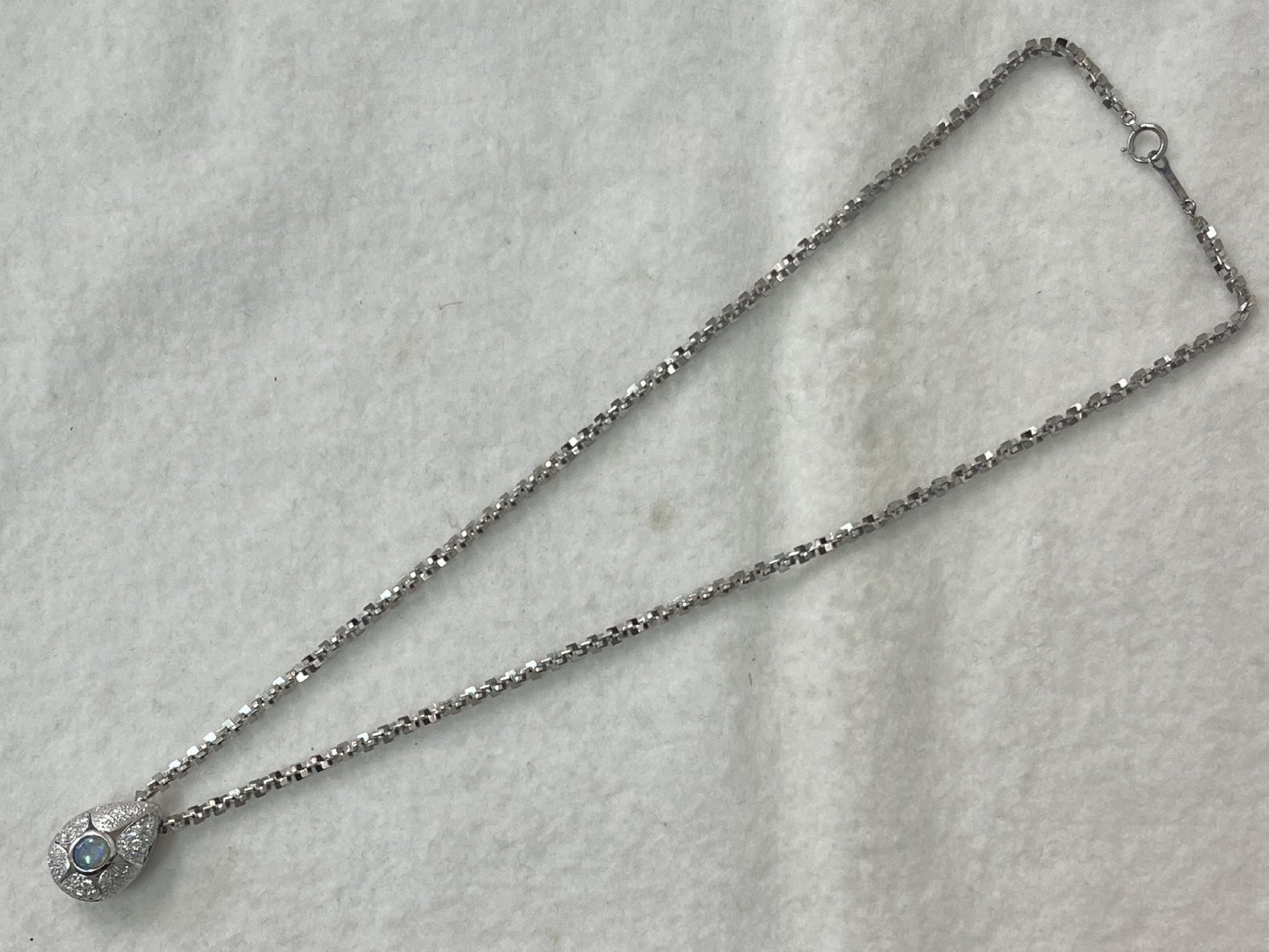 OP0.25ct D0.30ct K18WG/Pt850 13.3g Necklace 