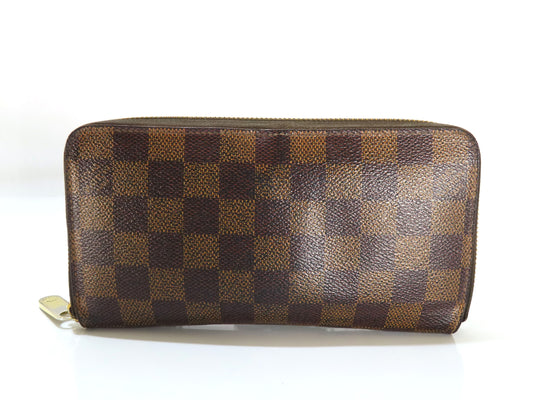 LOUIS VUITTON Damier Zippy Wallet