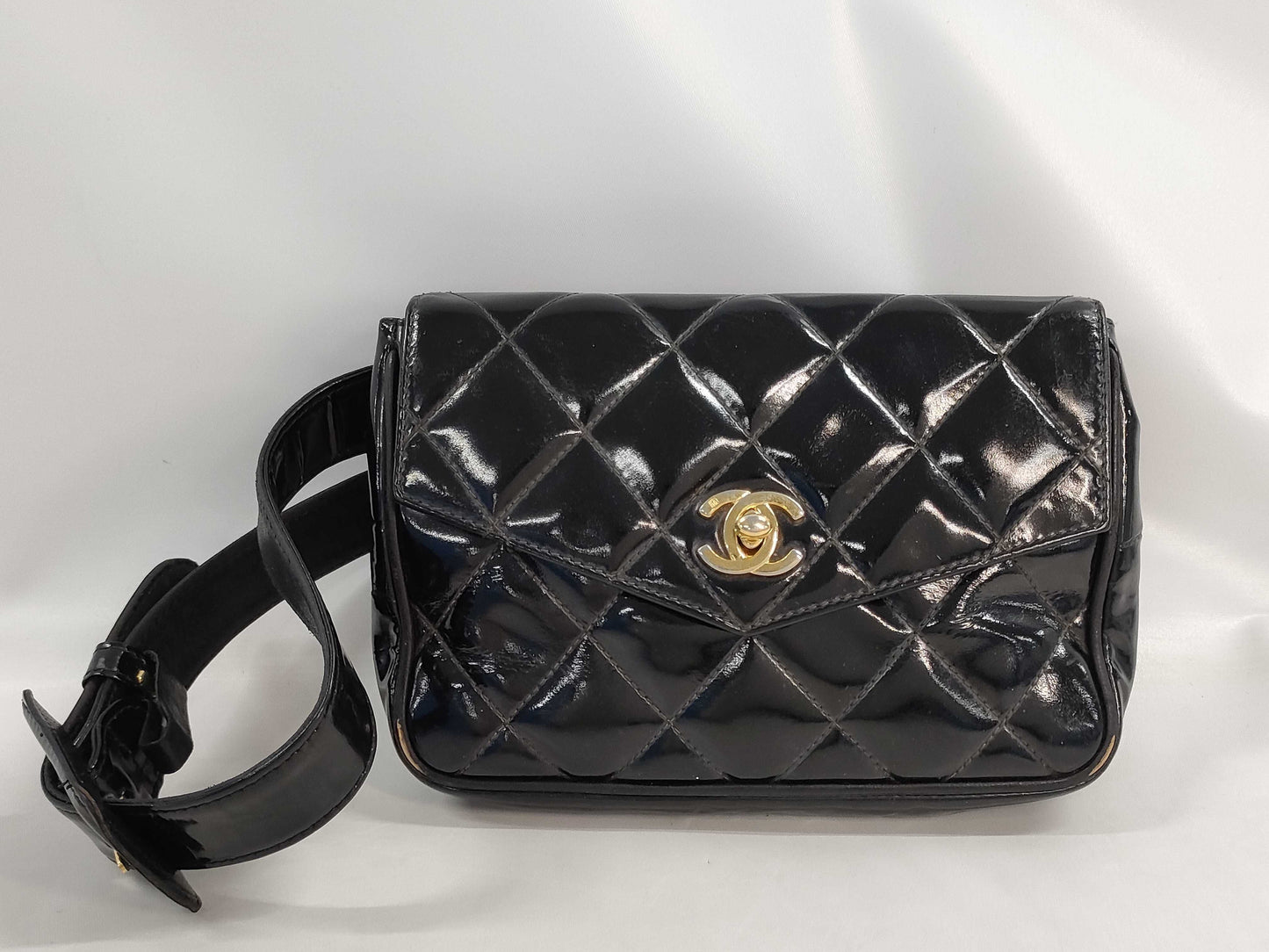 CHANEL CHANEL Matelasse Enamel Patent Leather Waist Bag with Seal
