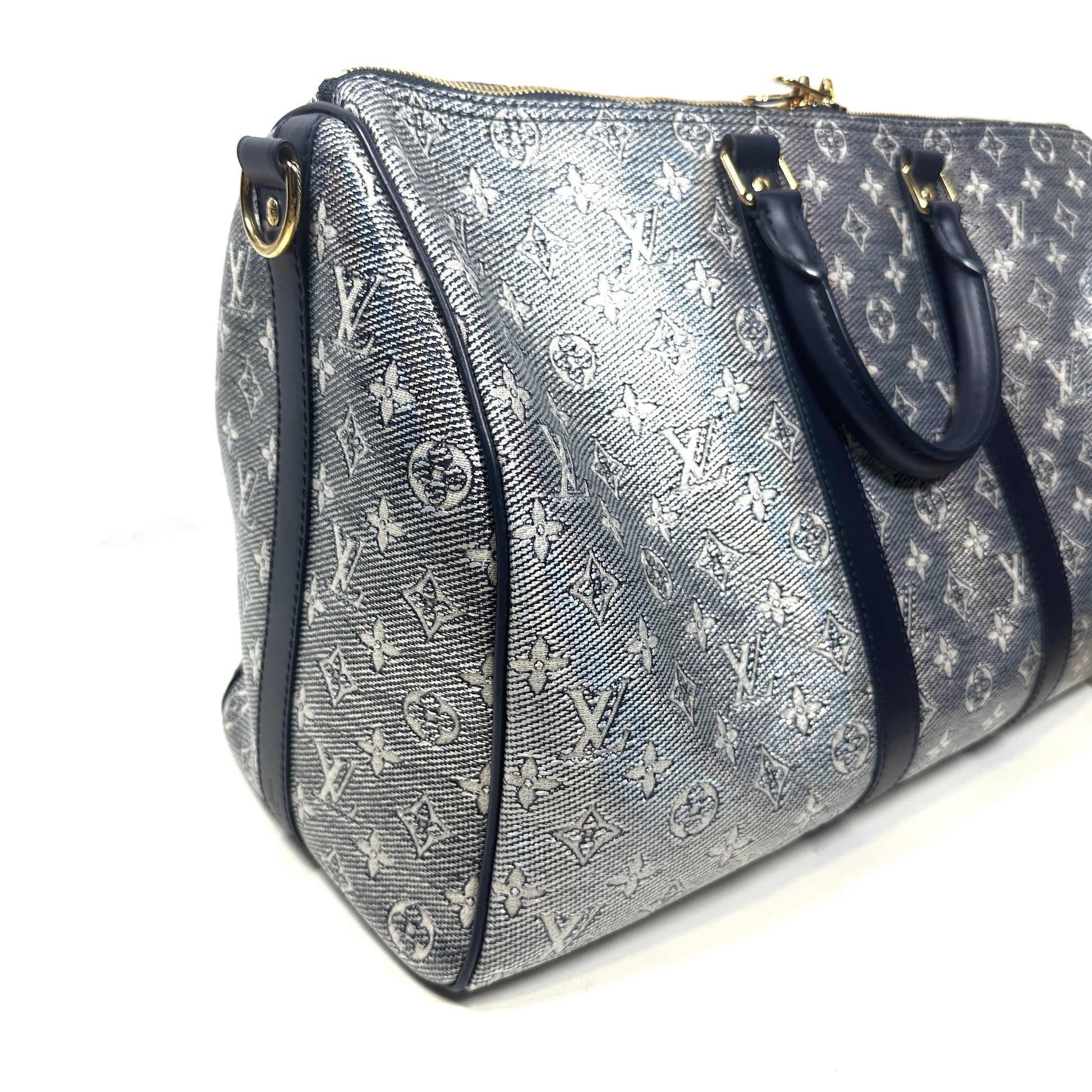 LOUIS VUITTON Lamé Keepall Bandouliere 45 Shoulder Bag/Handbag Monogram Laminated Jacquard M22923 Boston Bag