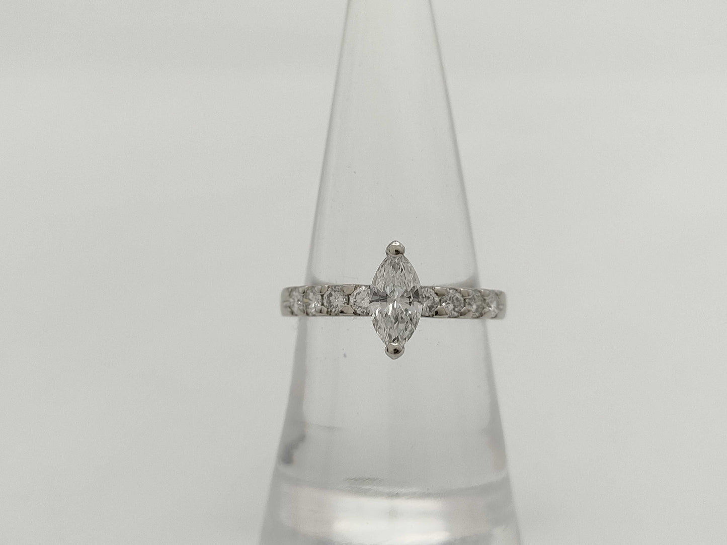 D0.557ct/0.36ct PT900 4.5g Ring 