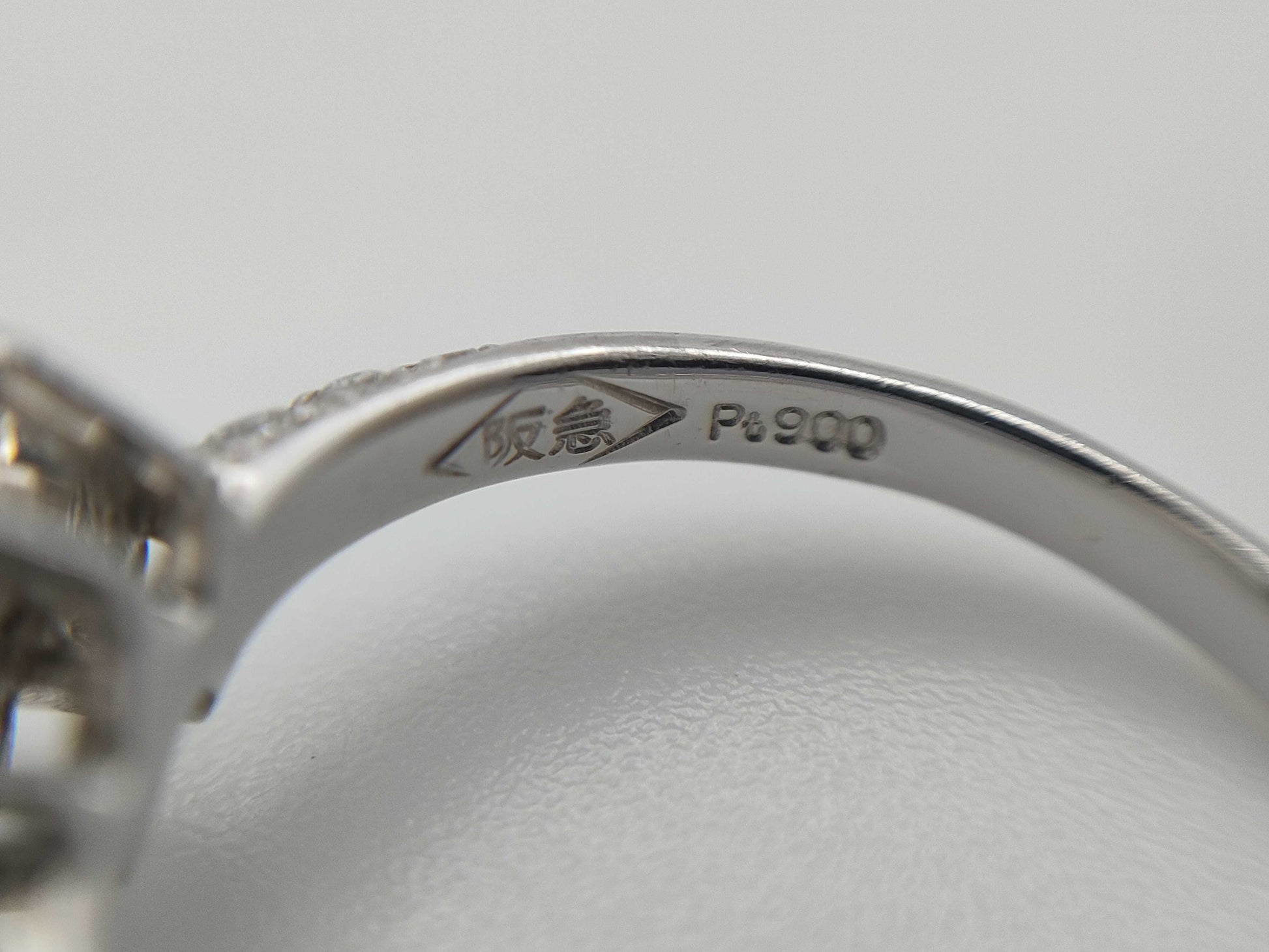 D0.503ct/0.51ct PT900 3.5g Ring 