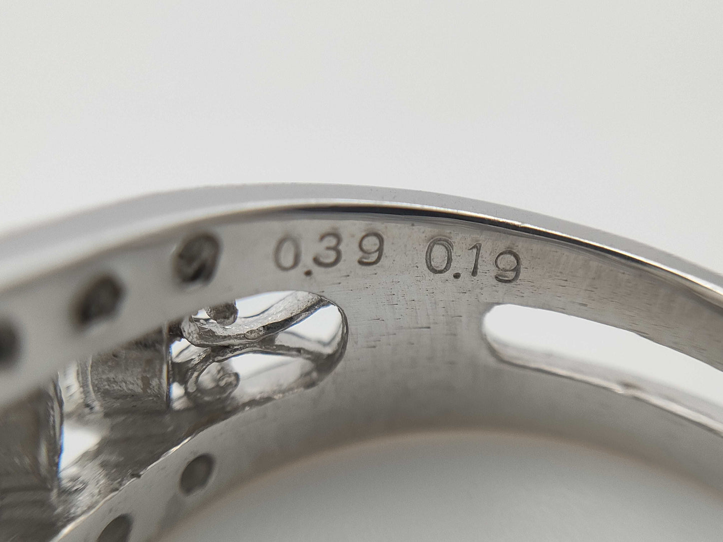 D0.39ct FD0.19ct PT900 9.1g Ring 