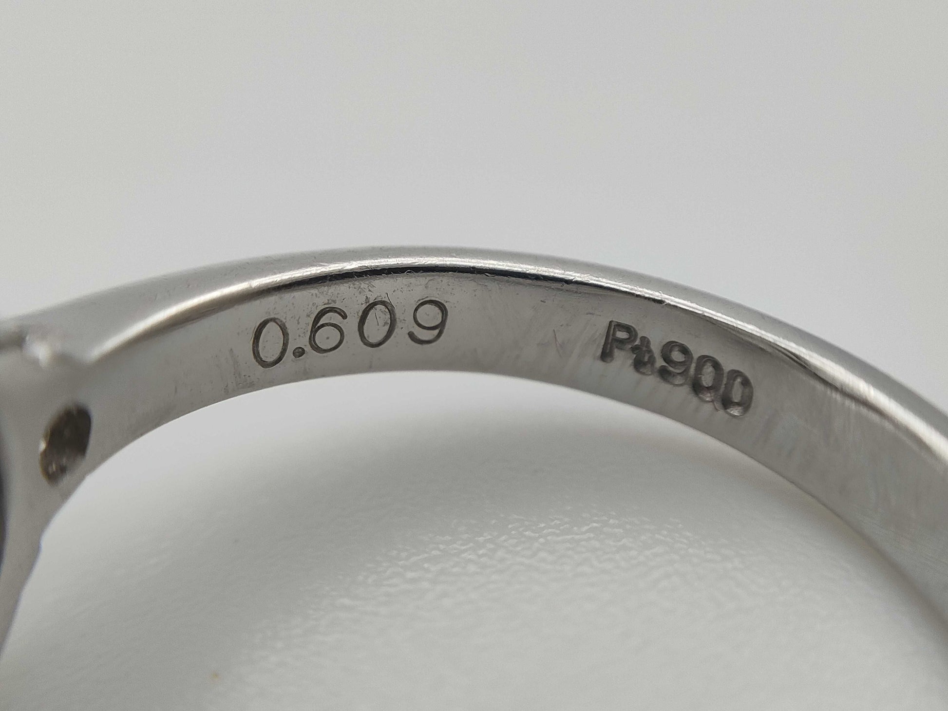 D0.609ct FD0.48ct PT900 6.3g Ring 