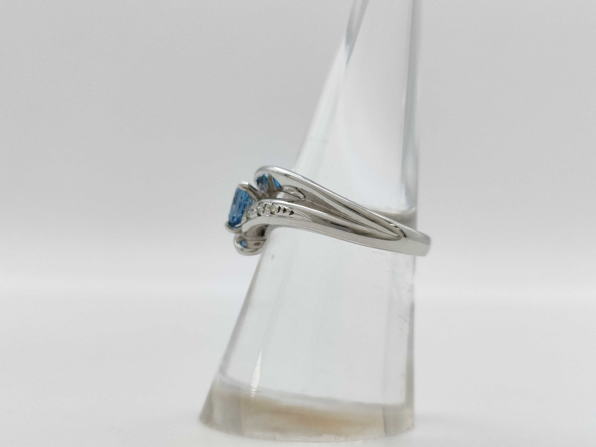 Colored Stone 0.40ct D0.06ct PT900 6.7g Ring 