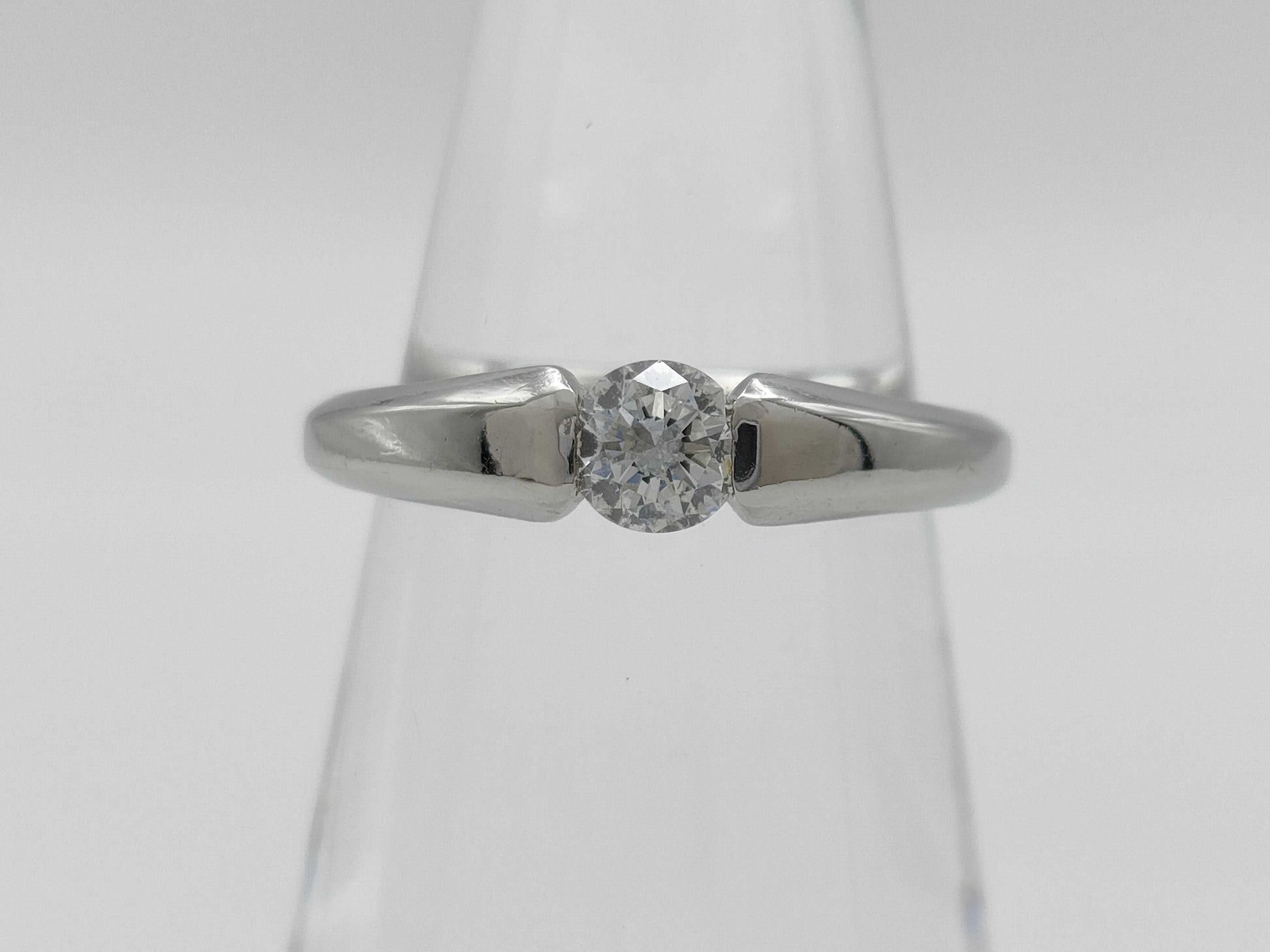 D0.32ct PT900 5.0g Ring 